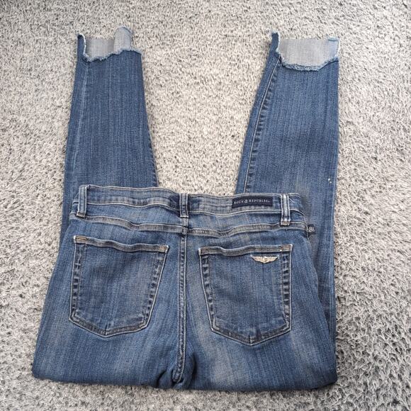 Rock & Republic Jeans Women 14 Blue Straight Leg Distressed Mid Rise Stretch - Picture 1 of 10